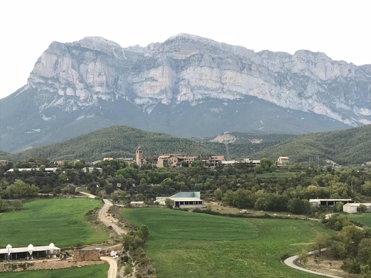 Vistas A La Montana En Un Pueblo Con Encanto. El Pueyo de Araguás Zewnętrze zdjęcie