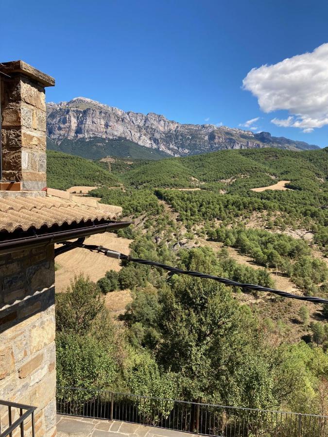 Vistas A La Montana En Un Pueblo Con Encanto. El Pueyo de Araguás Zewnętrze zdjęcie